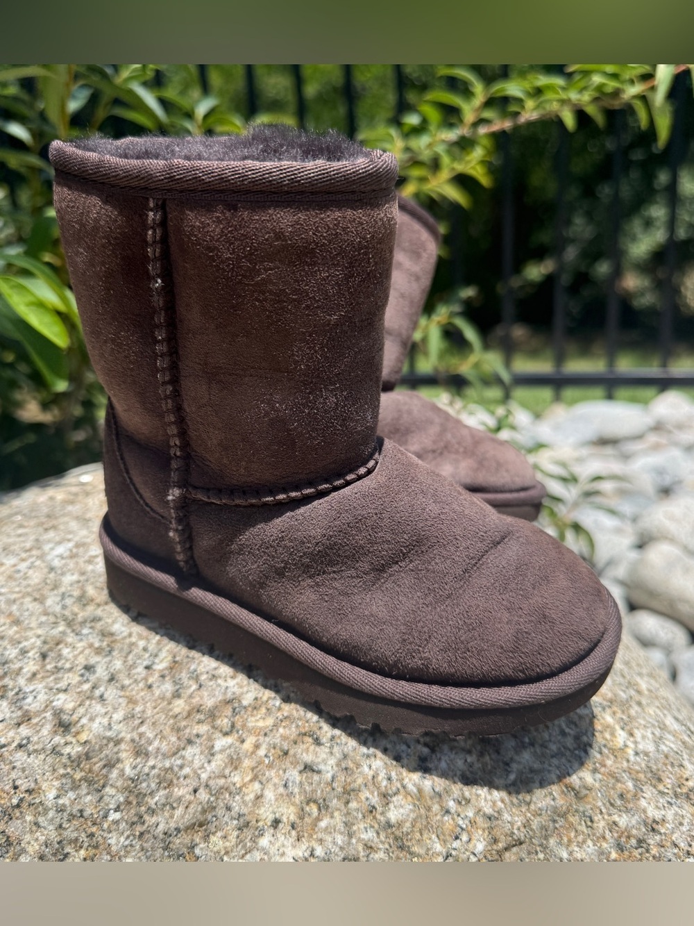 UGG Australia Classic Short II Toddler Brown Sheepskin Boots Kids 9 Cozy Winter